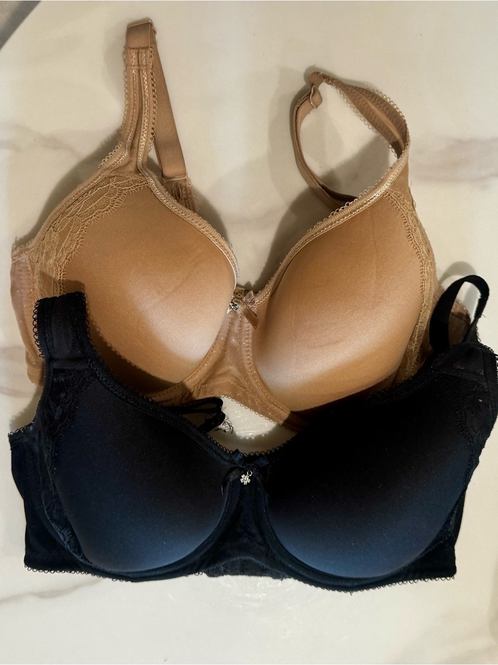 Bundle of 2 Wacoal Retro Chic Lightly Padded Full Coverage Underwire Bras 32DD